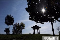 眉山卫生学校