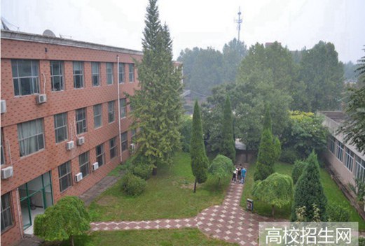 眉山幼师学校