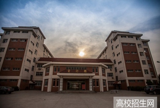 江阴职业技术学院图片