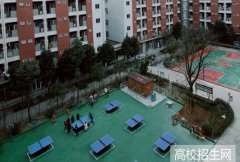 雅安卫生学校