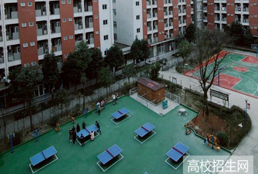 雅安卫生学校