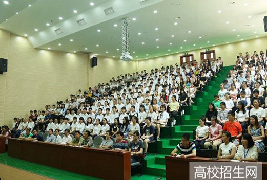 三峡联合职业大学经贸科技学院图片