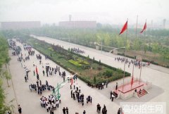 雅安汽修学校