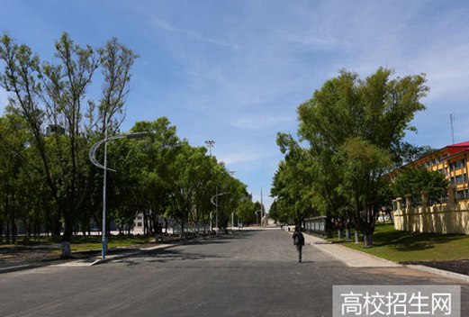 哈尔滨职工医学院图片