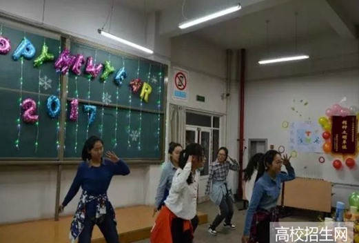山西医科大学晋祠学院图片