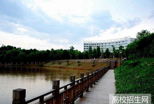 江西环境工程职业学院图片