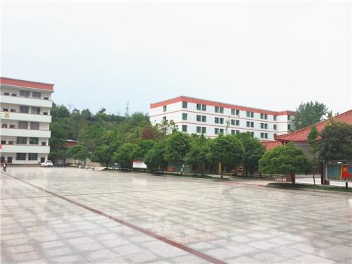 仁寿新科中等汽车职业技术学校