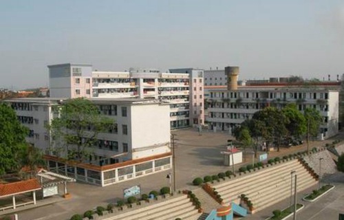 即墨市技工学校图片