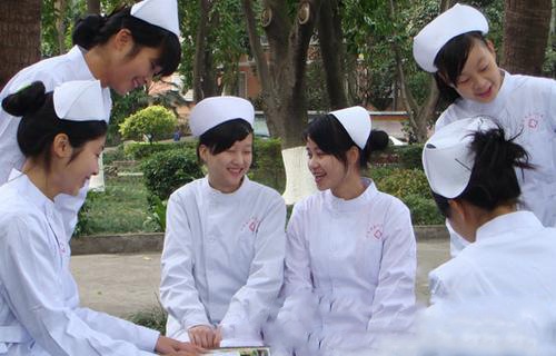 华亭县卫生职业技术学校图片