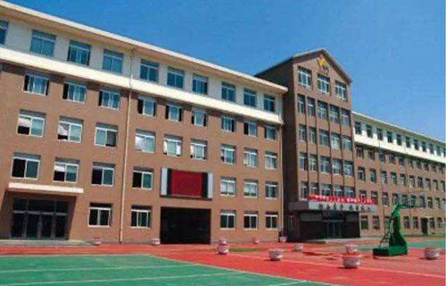 大连市沙河口区劳动局技工学校图片