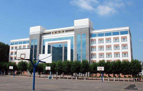 齐齐哈尔市技工学校图片