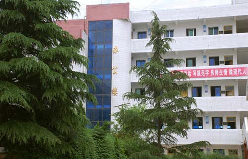 常熟市工业职业高级中学图片