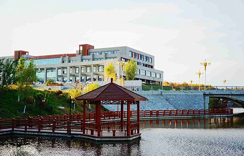 镇原县兴华职中