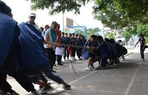 南涧县职业高级中学图片