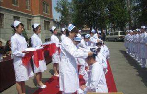 长春卫生学校图片