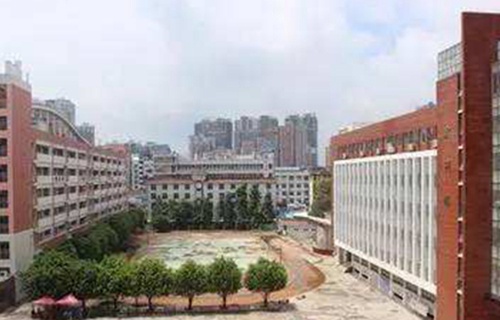 淄博市淄川第二职业中专学校图片