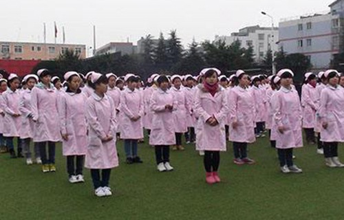 淄川卫生职业中专学校图片