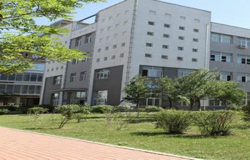 鞍山技师学院图片