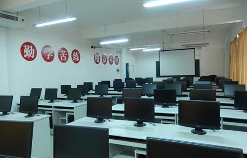 长春计算机学校图片