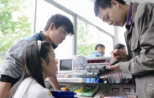 双江县职教中心图片