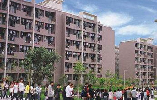 淄博市交通技工学校图片