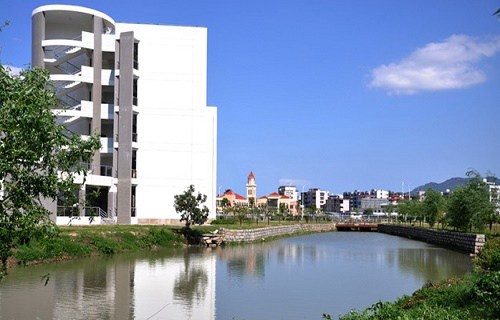 福建对外经济贸易职业技术学院图片