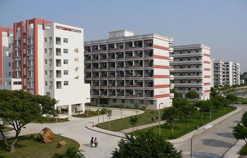 广东女子职业技术学院图片