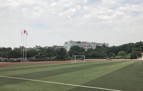 张家港工贸职业高级中学图片