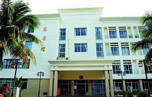 海南政法职业学院图片