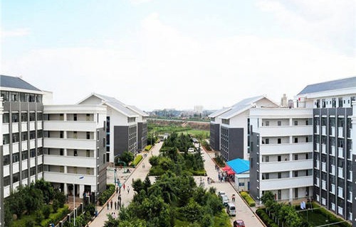 昆明航空学校图片