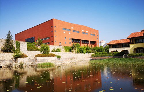牡丹江市机械局技工学校