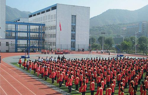 牡丹江市机械局技工学校图片