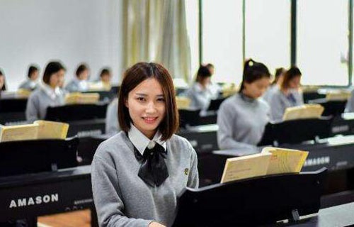 昆明幼儿师范学校图片