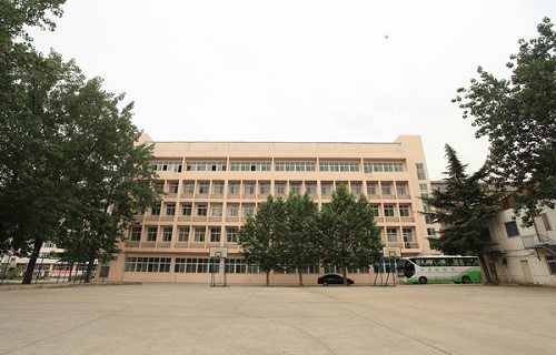 河南水利与环境职业学院图片