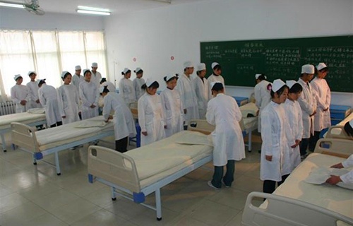 云南护理学校图片