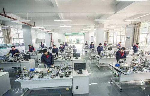 凭祥市农业机械技工学校图片