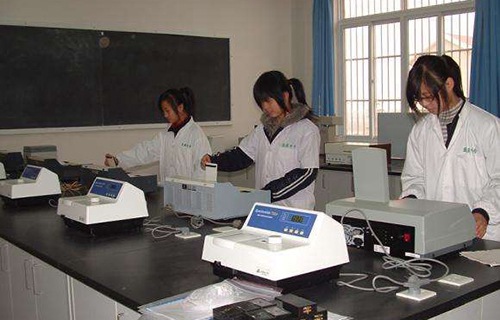 南京市医药中等专业学校