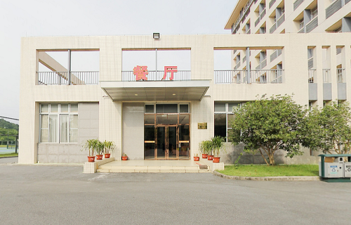 广东青年职业学院图片