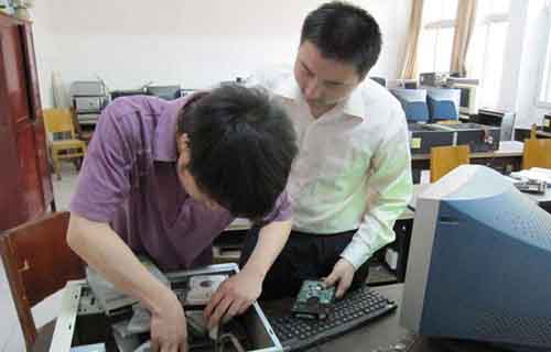 广西计算机学校图片