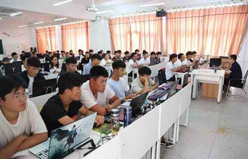 广西计算机学校图片