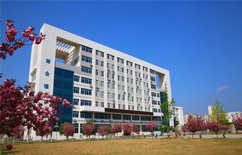 湖北信息工程学校图片