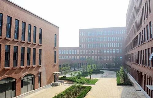 石家庄国大集团技工学校图片