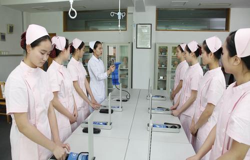南宁护士学校图片