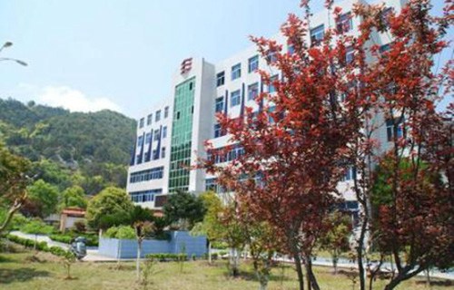 西安长安区第一职业中学图片
