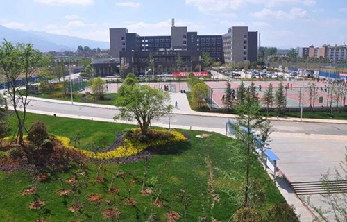昭通市卫生学校图片
