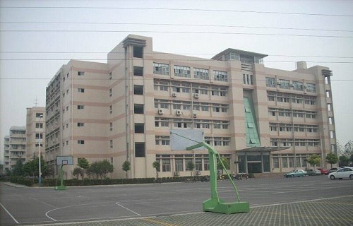 湖北省体育运动学校