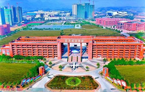 广西蓝天航空职业学院图片