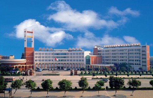 广东女子职业技术学院中专部图片