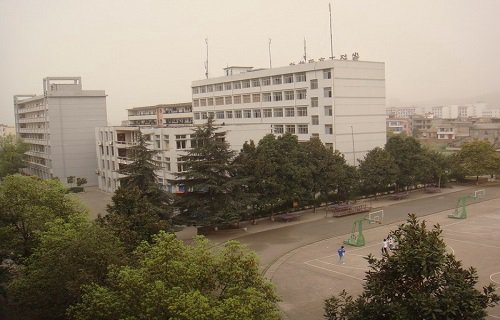 江西省轻工业高级技工学校