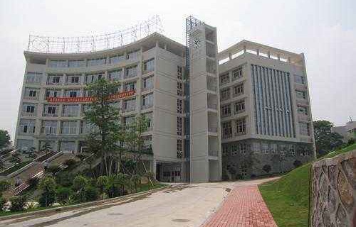 广西河池晨曦技工学校图片